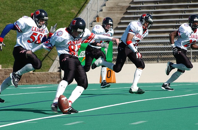 马卡：范迪克加盟被皇马很快否决，球队不会花大价钱买中卫.